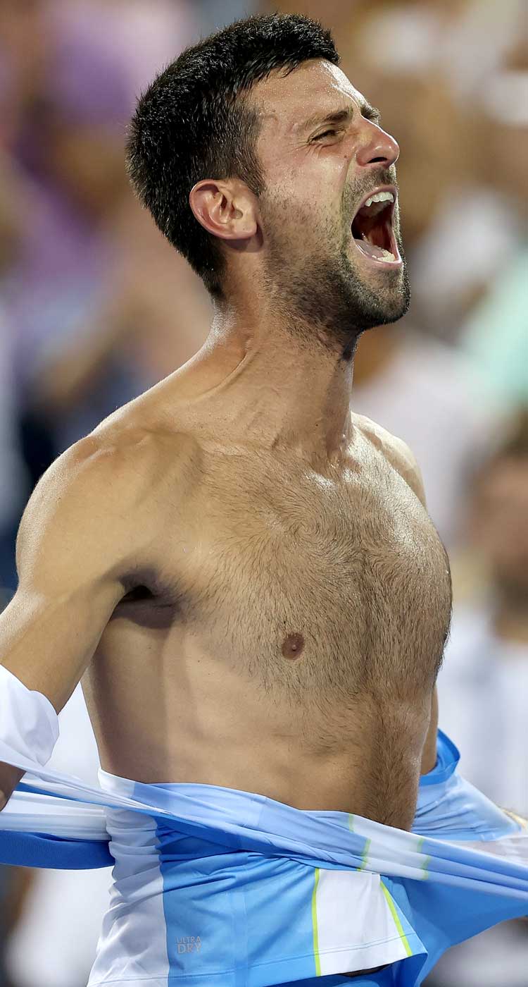 Djokovic celebrates after winning the title in Cincinnati, 2023.